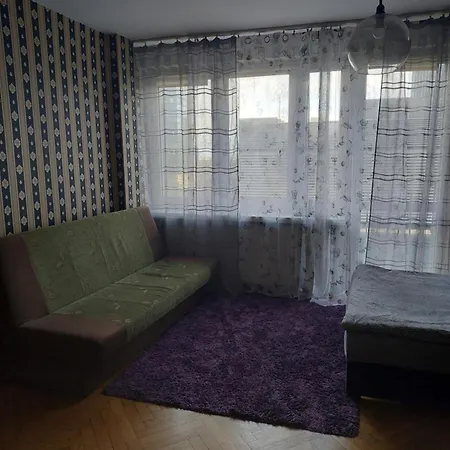 Apartment Roland 2 Srodmiescie Metro Rondo Onz,aleja Jana Pawla Ii,18